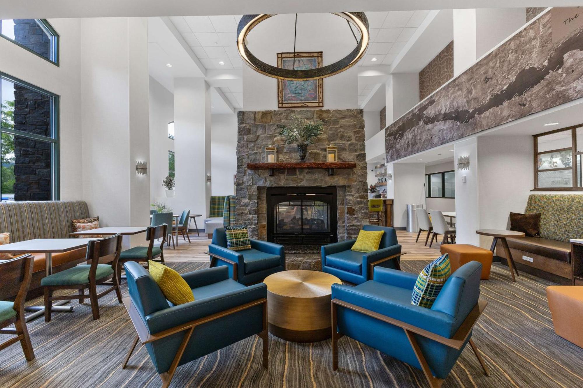 Hampton Inn&suites George Lake George